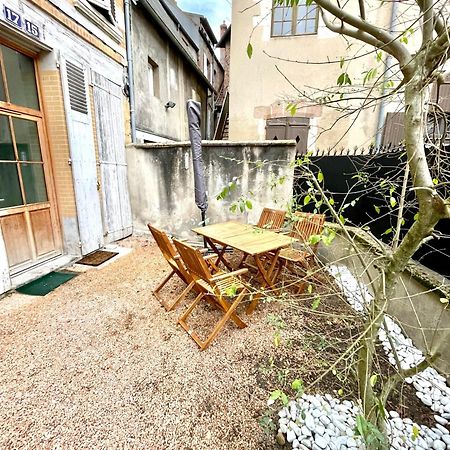 La Maison Des Cours - Wifi - Centre Ville 穆兰 外观 照片
