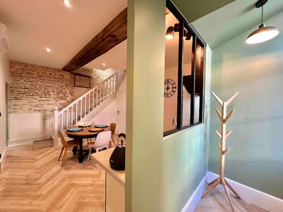 La Maison Des Cours - Wifi - Centre Ville 穆兰 外观 照片