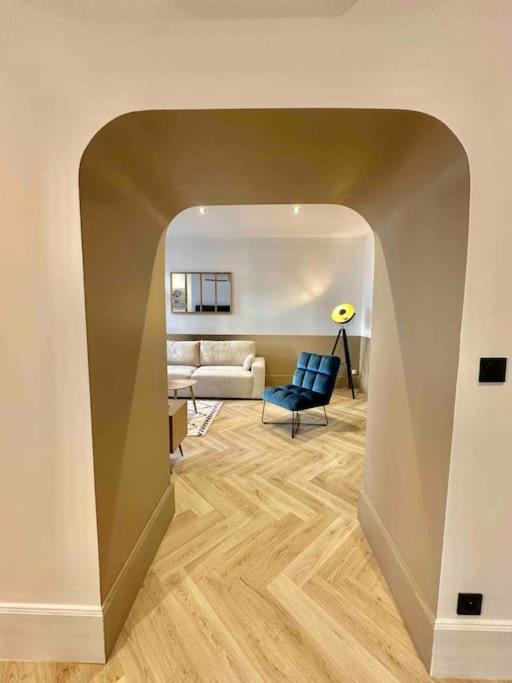 La Maison Des Cours - Wifi - Centre Ville 穆兰 外观 照片